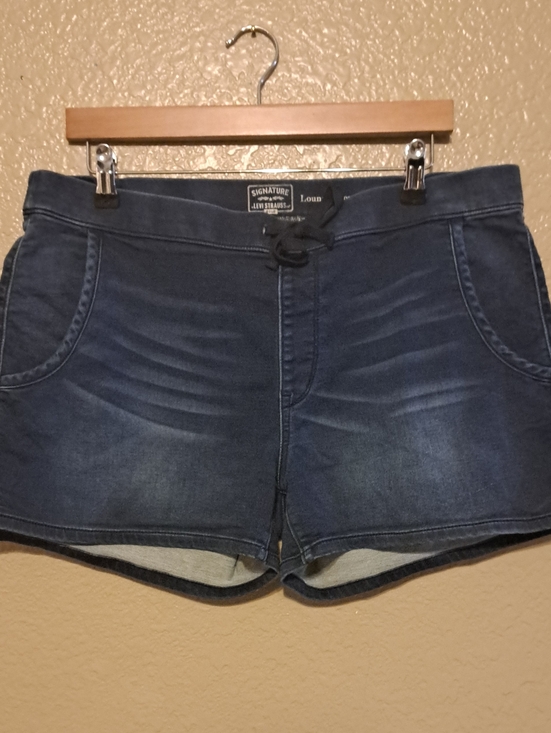 Signature by Levi Strauss Pants - Signature by Levi Strauss Dark Blue Women's Drawstring Lounge Shorts. Size 16.